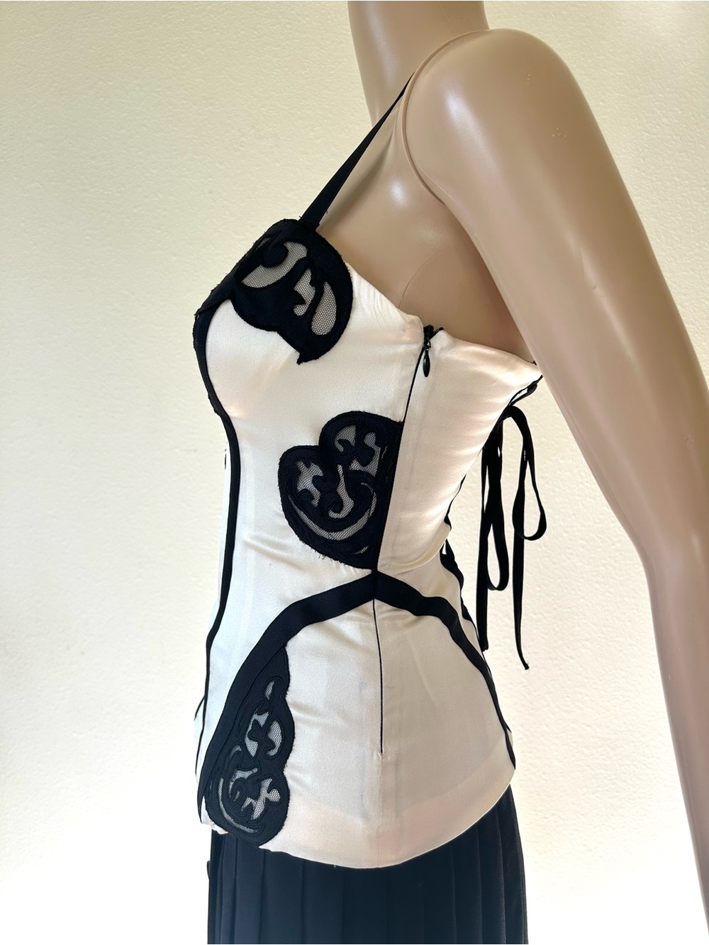 bebe Cream Strapless Satin Top with Black Brand Tag - Picture 2 of 10